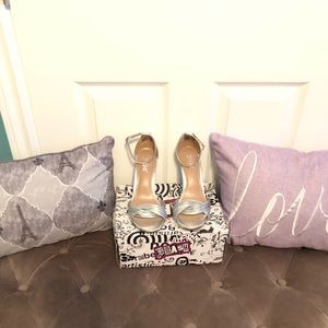 Brash Silver ankle strap heel size 7 1/2